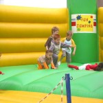 Re-exposure of Koninginnendag_Fun-jumping